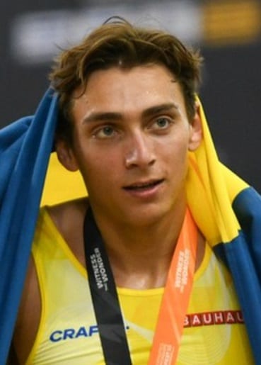 Mondo Duplantis clearing a world record height