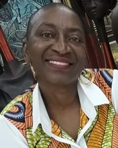 Oyèrónkẹ́ Oyěwùmí